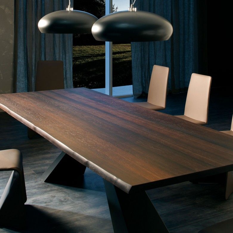 ELIOT WOOD DINING TABLE