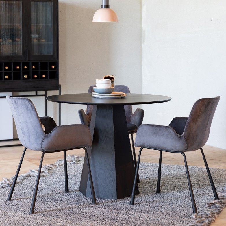 PILAR DINING TABLE