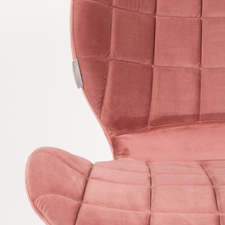 OMG PINK CHAIR