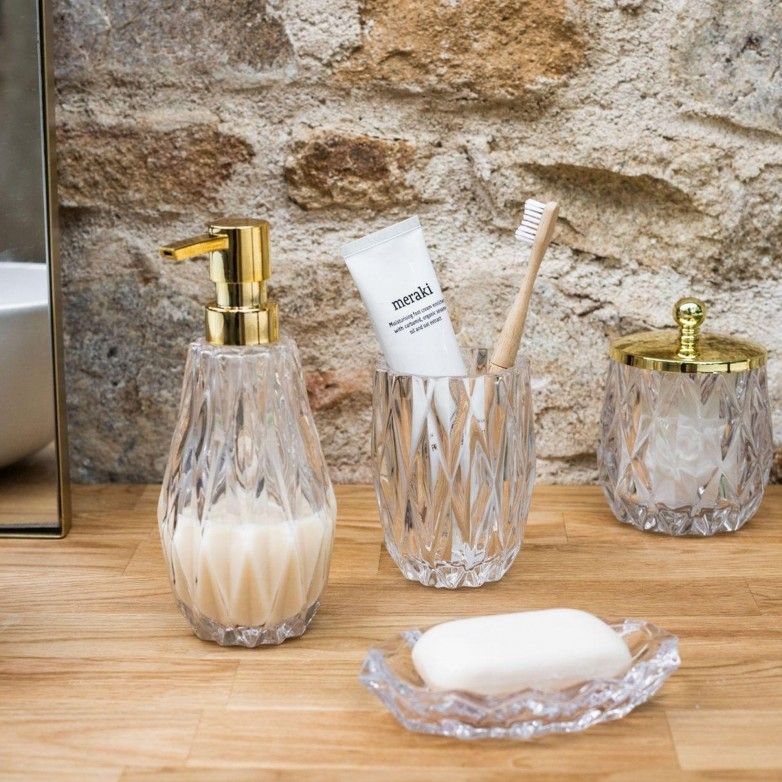 CLEAR TOOTHBRUSH HOLDER