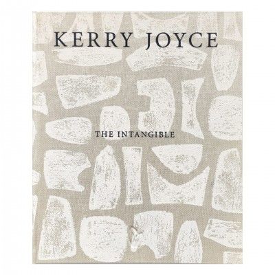 LIVRO KERRY JOYCE THE INTANGIBLE