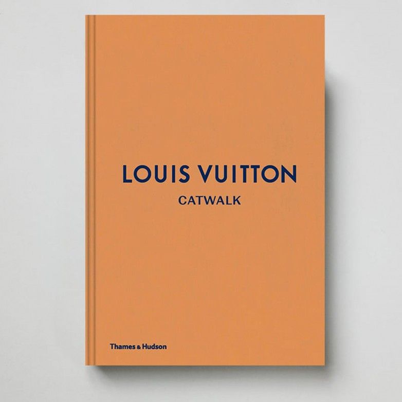 LIVRO LOUIS VUITTON CATWALK